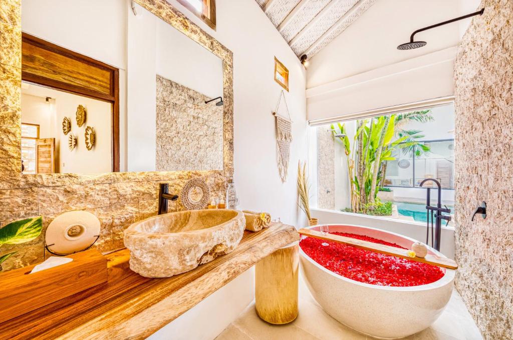 Villa Dublin - Luxury 5 BDR w Jacuzzi & Pool Villa Dublin - Luxury 5 BDR w Jacuzzi & Pool