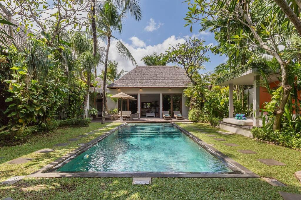 Eshara 3 our Peaceful 3BR Pool Villa close to Oberoi Beach Eshara 3 our Peaceful 3BR Pool Villa close to Oberoi Beach