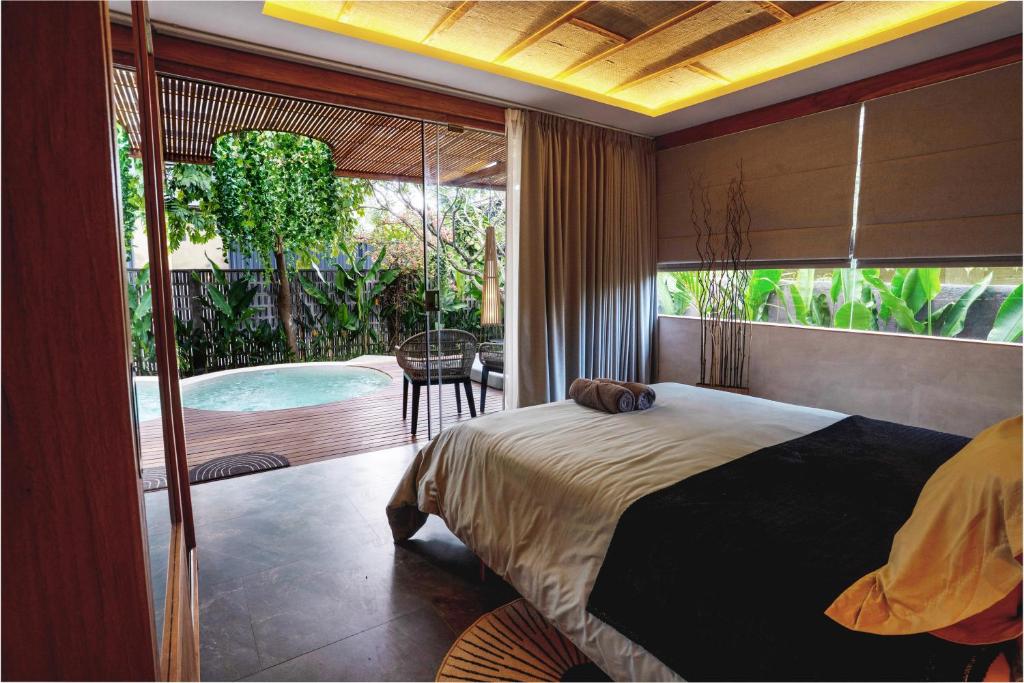 Kayunida - Charming 1BR Wooden Villa in Seminyak Kayunida - Charming 1BR Wooden Villa in Seminyak