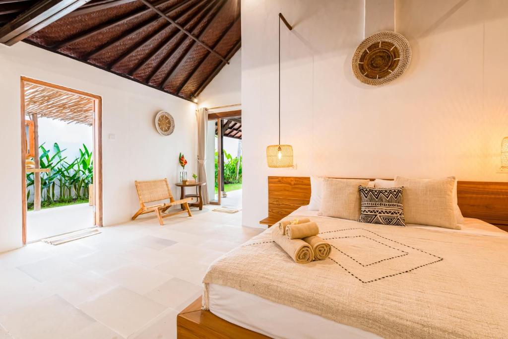 Villa Chandika - 4 BDR Villa with private Pool, walk to the beach Villa Chandika - 4 BDR Villa with private Pool, walk to the beach