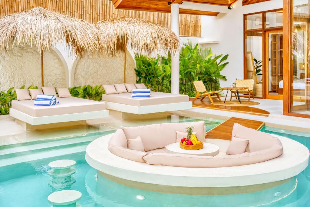 Villa Orlando - Brand New 9BR Jacuzzi Cinema Villa Orlando - Brand New 9BR Jacuzzi Cinema