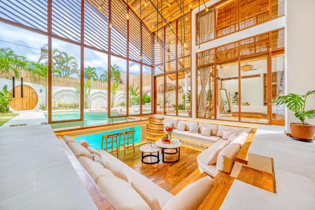 Villa Orlando - Brand New 9BR Jacuzzi Cinema Villa Orlando - Brand New 9BR Jacuzzi Cinema