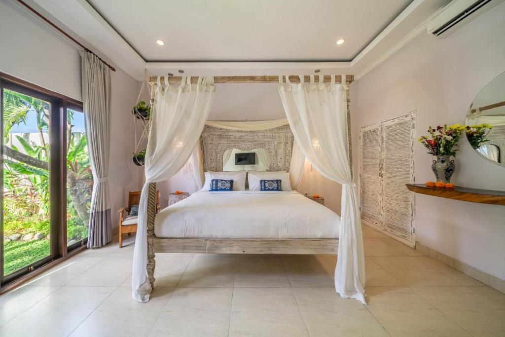 Villa Sarong 2 Chic 2BR Boho Villa Prime Central Location Villa Sarong 2 Chic 2BR Boho Villa Prime Central Location