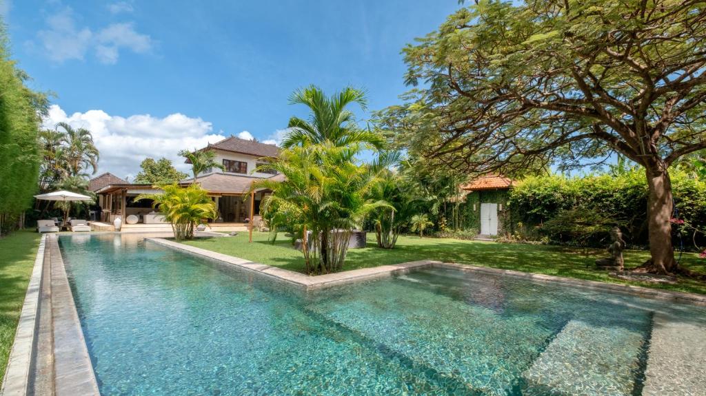 Villa Mogi by Villa Finder Villa Mogi by Villa Finder