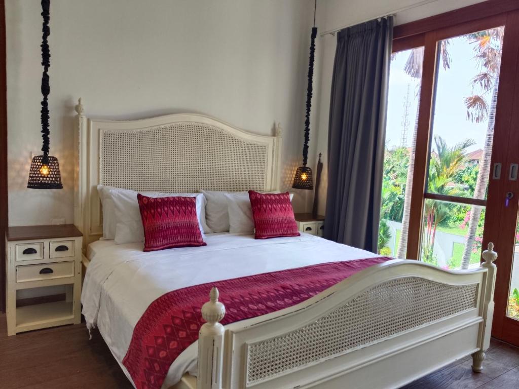 Tropikal villa 2 bedrooms in seminyak Bali Tropikal villa 2 bedrooms in seminyak Bali