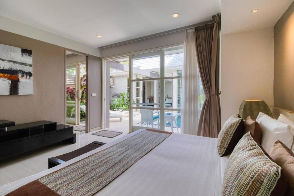 Private 2 Bed Pool Villa In Bustling Petitenget Private 2 Bed Pool Villa In Bustling Petitenget