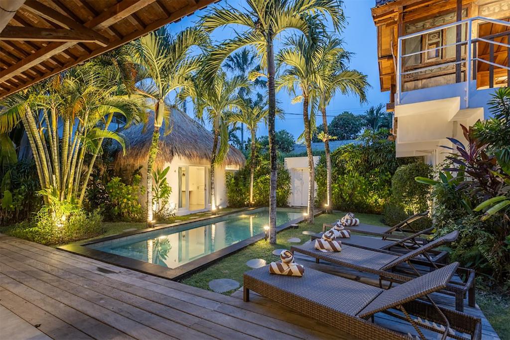 Central Oberoi Seminyak Newly Renovated Villa Riva