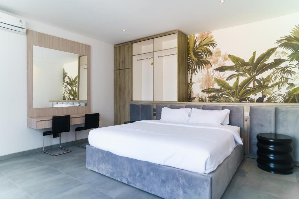 New 3 Bedroom Villa with rooftop central Seminyak