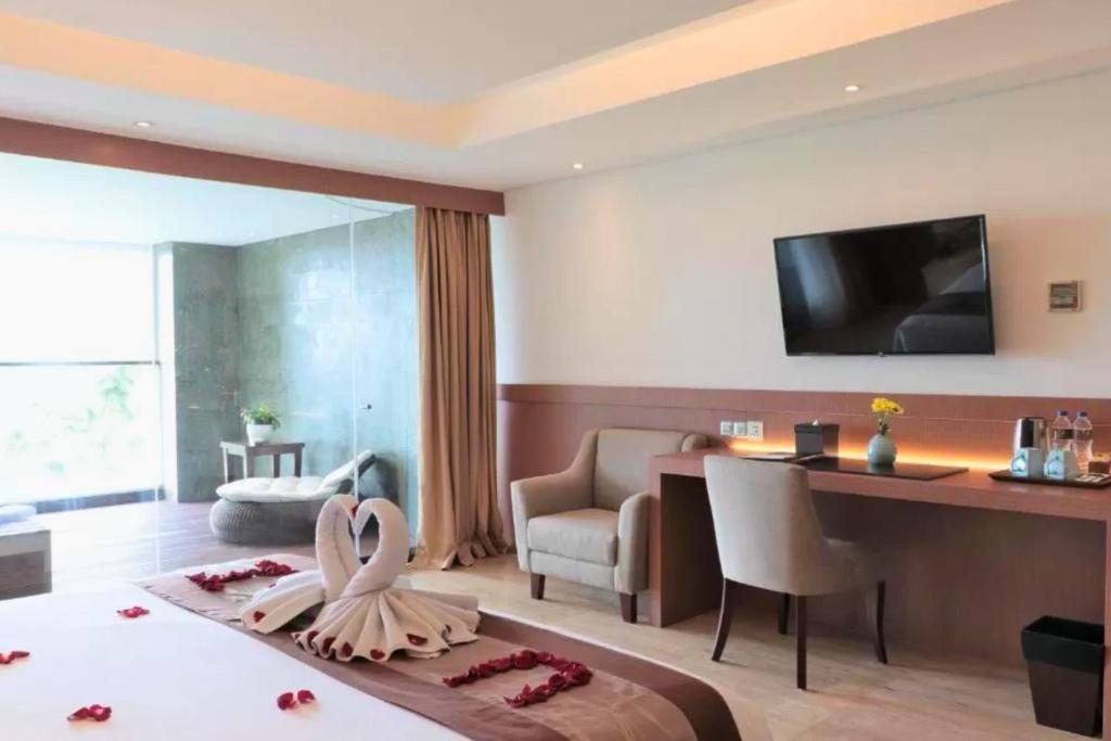 Viorel 1 BR Whirlpool Suite Room ZN75 Viorel 1 BR Whirlpool Suite Room ZN75