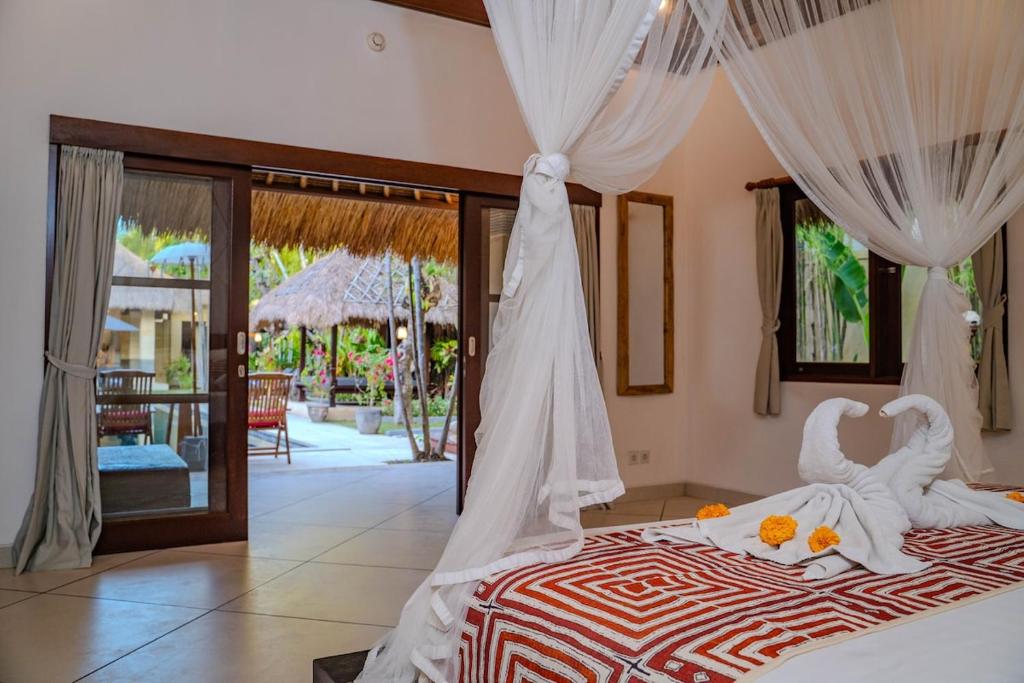Villa Evelyne, Luxury Villa, Fully Staffed, Central Seminyak Villa Evelyne, Luxury Villa, Fully Staffed, Central Seminyak