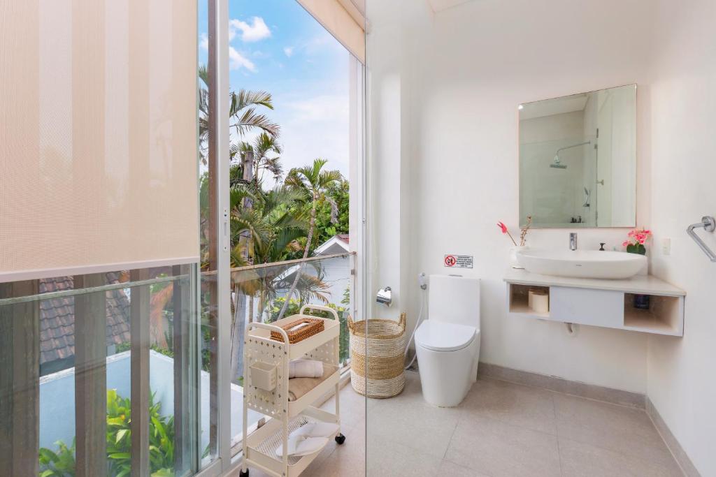 Luxurious 3 BR New Villa Near Double Six Beach Luxurious 3 BR New Villa Near Double Six Beach